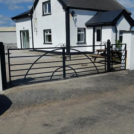 Hackettstown * Ardmore (Waterford)