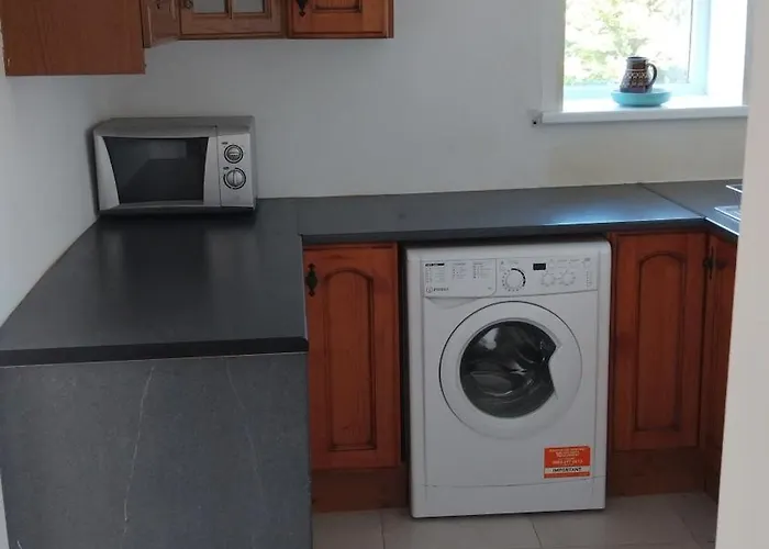 Hackettstown * Ardmore (Waterford)